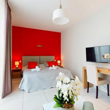 Apartment The Pool House Cannes