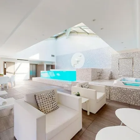 The Pool House Apartment