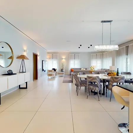 The Pool House Apartment Cannes