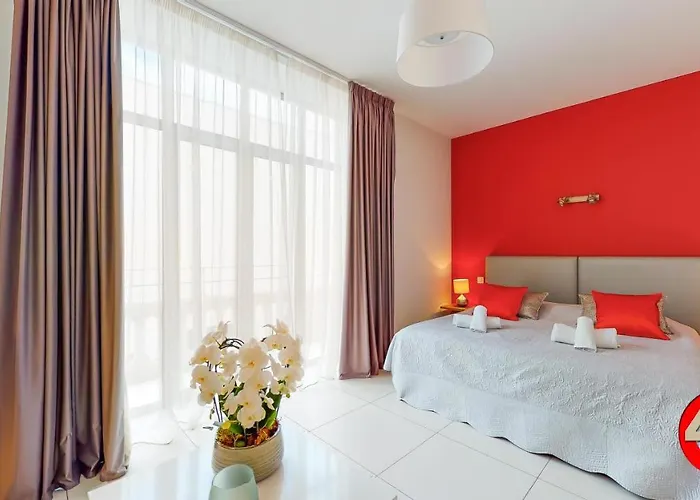 The Pool House Apartman