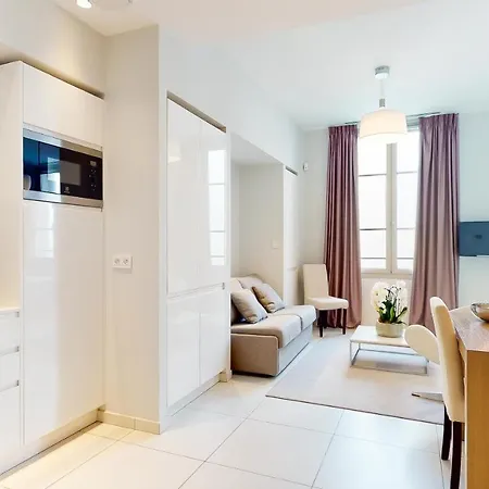 The Pool House Lejlighed Cannes