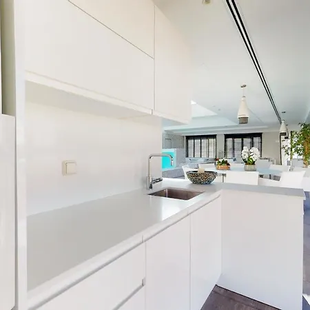 Apartment The Pool House *