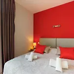 The Pool House Апартаменты