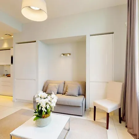 The Pool House Apartment *