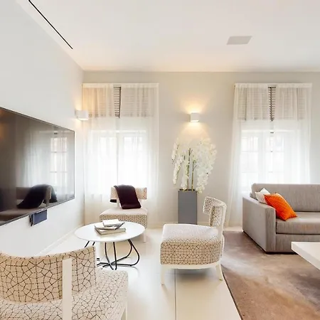 Apartment The Pool House